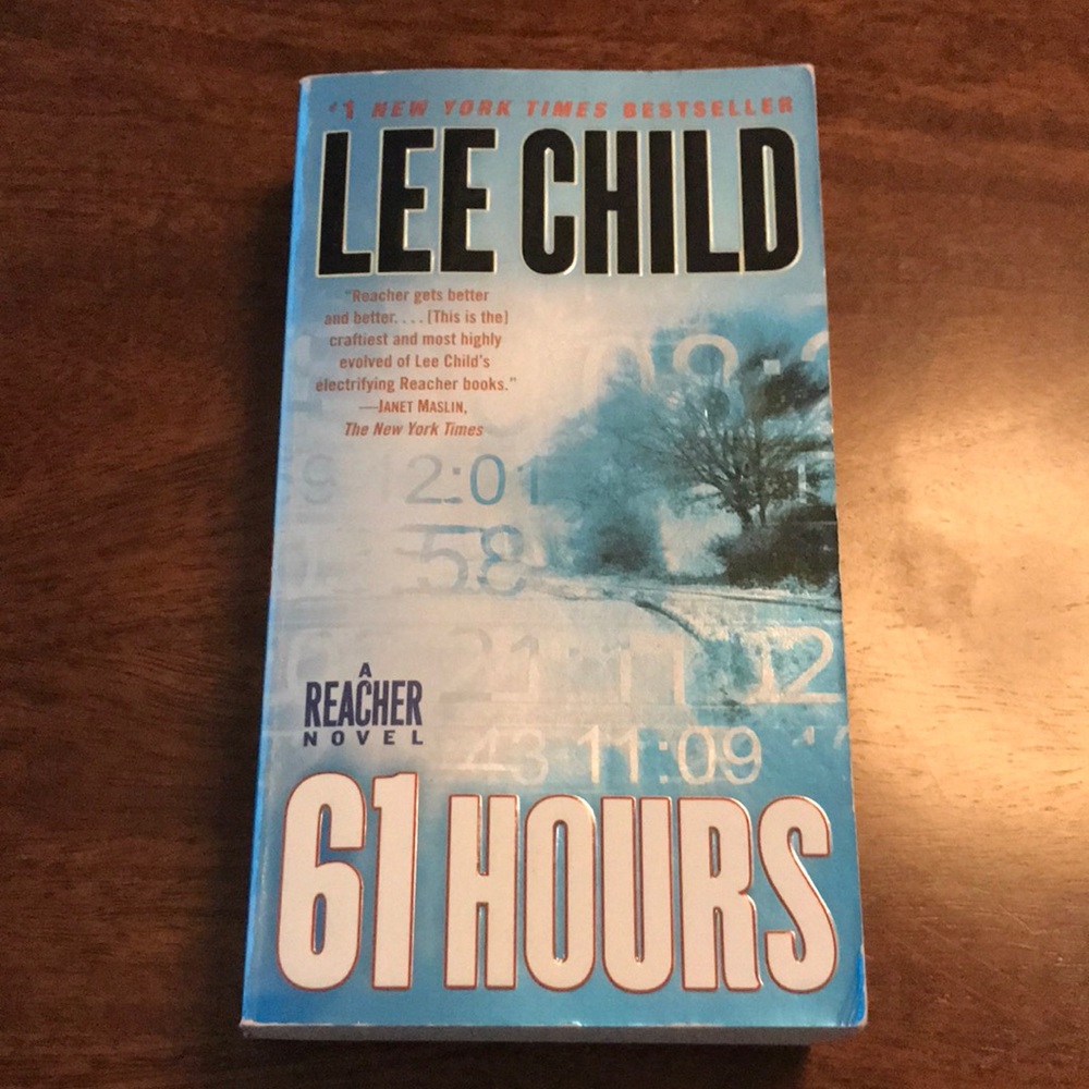 ⛱️2/$5⛱️ Sale! 61 hours—A Reacher Novel by Lee Child